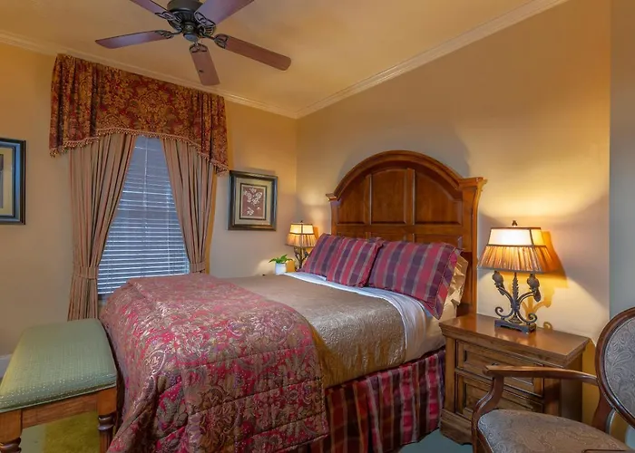 The Kenwood Inn Oldest Bed And Breakfast, St Augustine Historic District