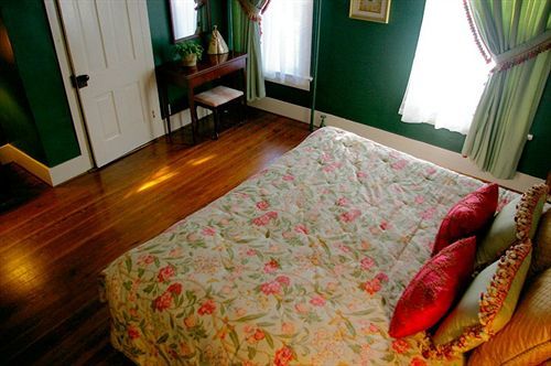 The Kenwood Oldest Bed And Breakfast, St Augustine Historic District Bed and breakfast 3*
